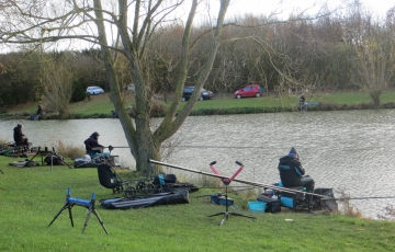 People fishing